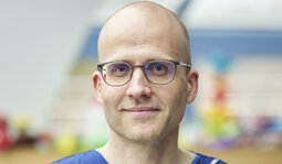 Portrait Dr. Dominik Sch&ouml;ndorf