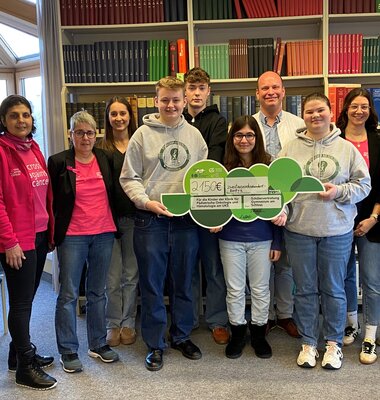 Spenden&uuml;bergabe